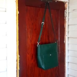 Bromen NWOT Forrest green tote crossbody bag many pockets Great for tablet unise